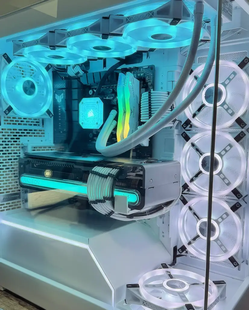 Montaje Gaming PC Phanteks Retiro Montaje Gaming PC Phanteks Retiro